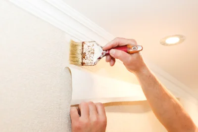 Pose de papier peint à Montberthault — revêtements muraux et toiles de verre